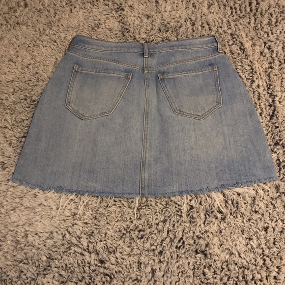 Old Navy Denim Skirt - Picture 2 of 4